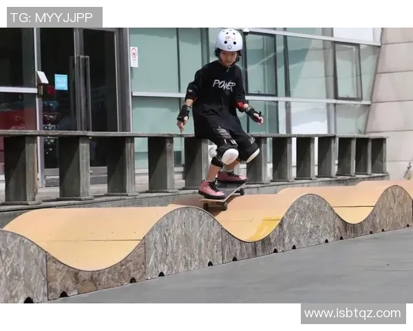 上海滑板队技术飞跃再创新高引领全国滑板运动新风潮